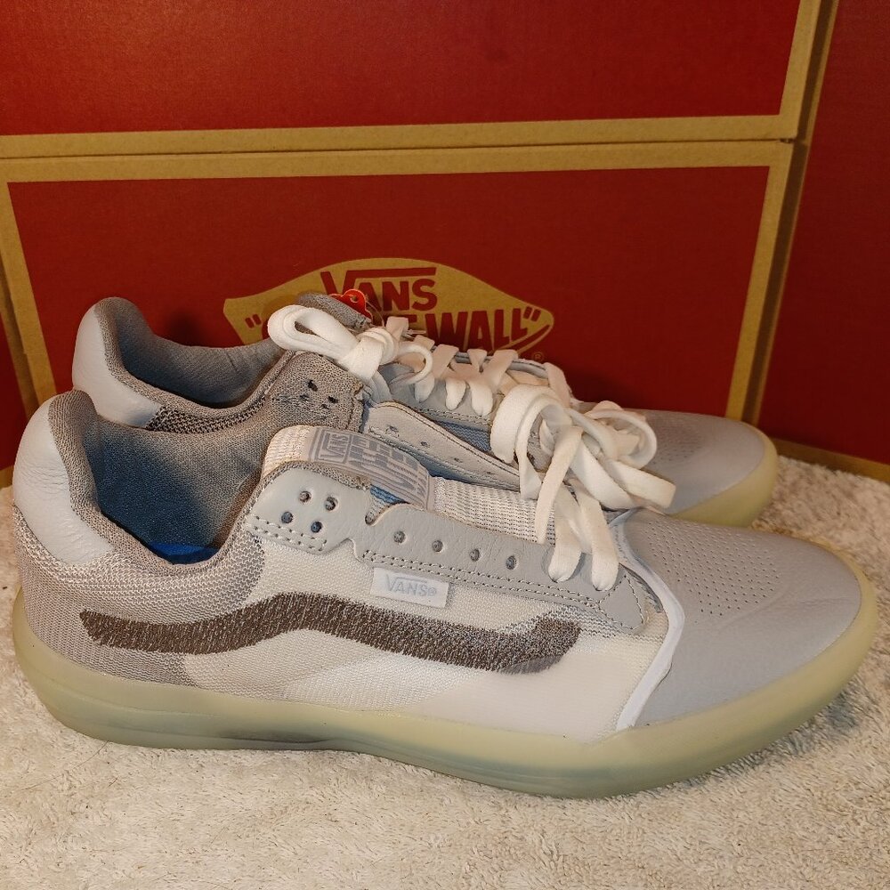 Vans Men's 3.5/Women's 5 Evdnt Ultimate Waffle Skate Grey/White VN0A5DY76KL